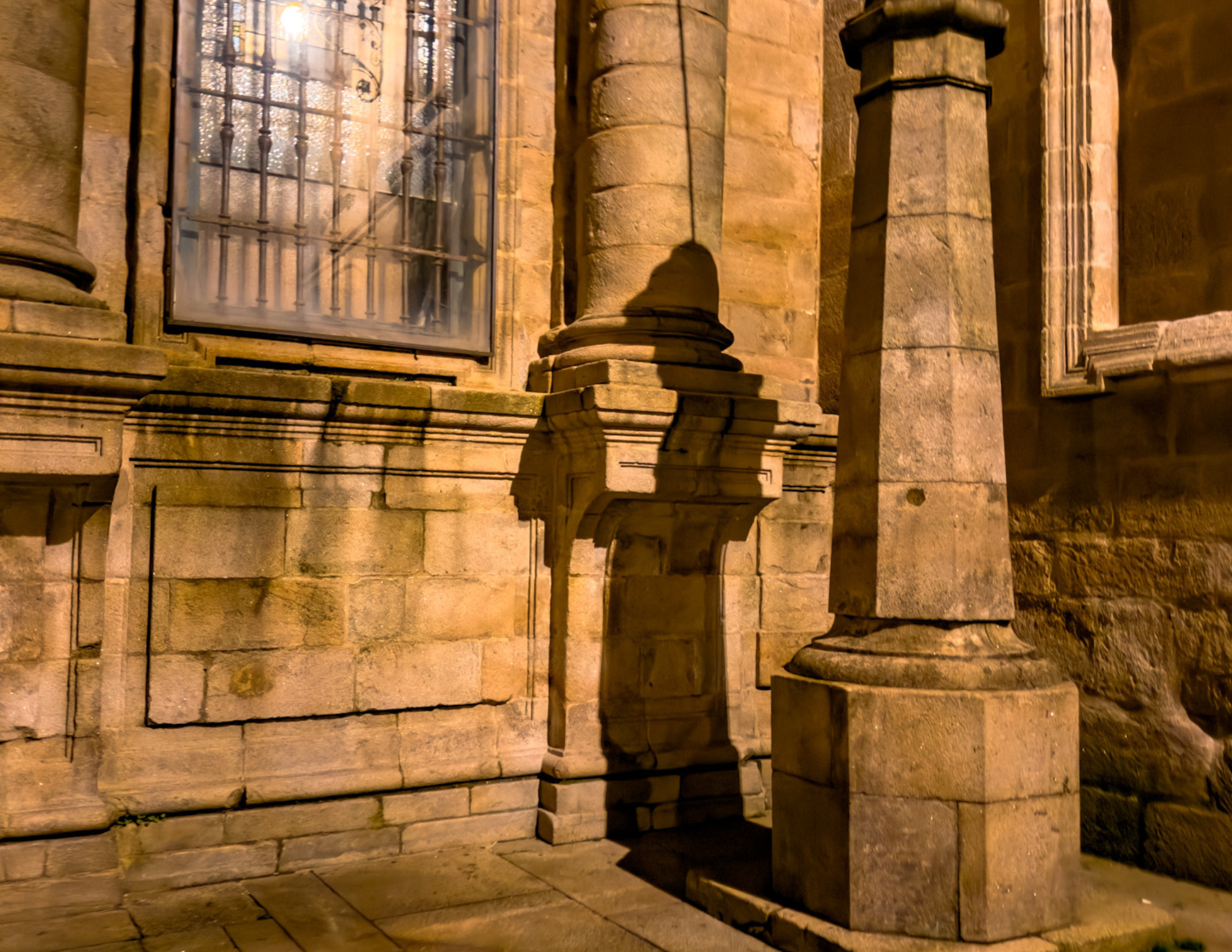 The Shadow of the Pilgrim in Santiago de Compostela (6).png